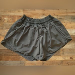 Lululemon 4in Shorts Measures size 2
